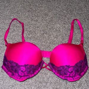 Victoria Secret Bombshell Bra 32C